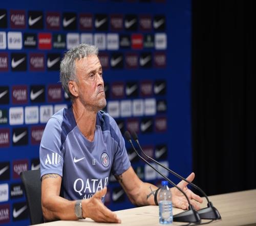 如何看待歐冠抽簽結(jié)果恩里克：希望明年還能聊這個(gè)話題